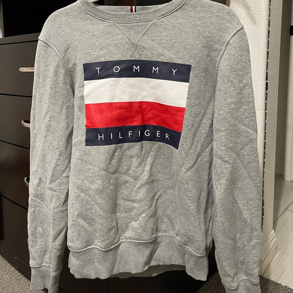 Grey Tommy Hilfiger Sweatshirt